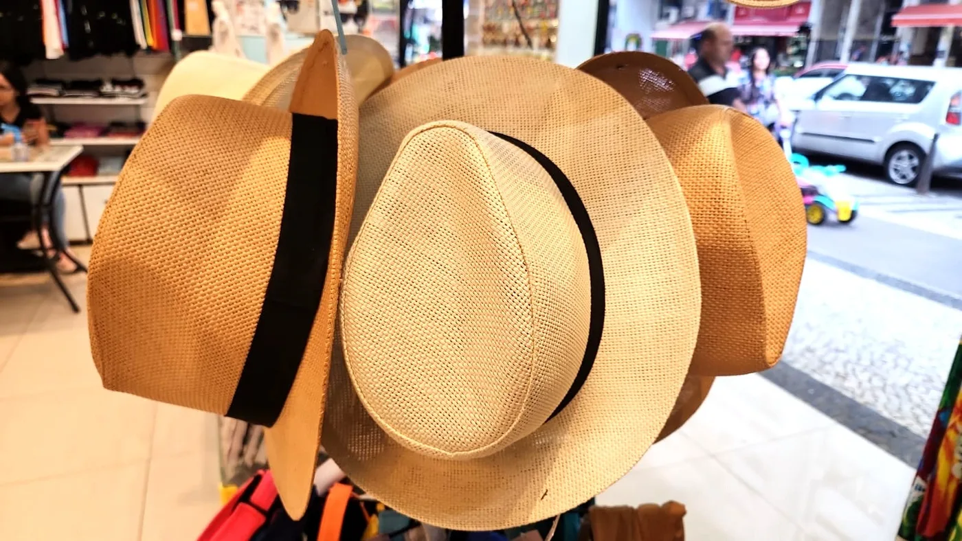 Chapéu Zé Pilintra e Panamá: a elegância malandra da Lapa